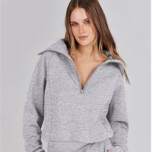 Cozy Gray Zip-Up Sweatshirt for Women